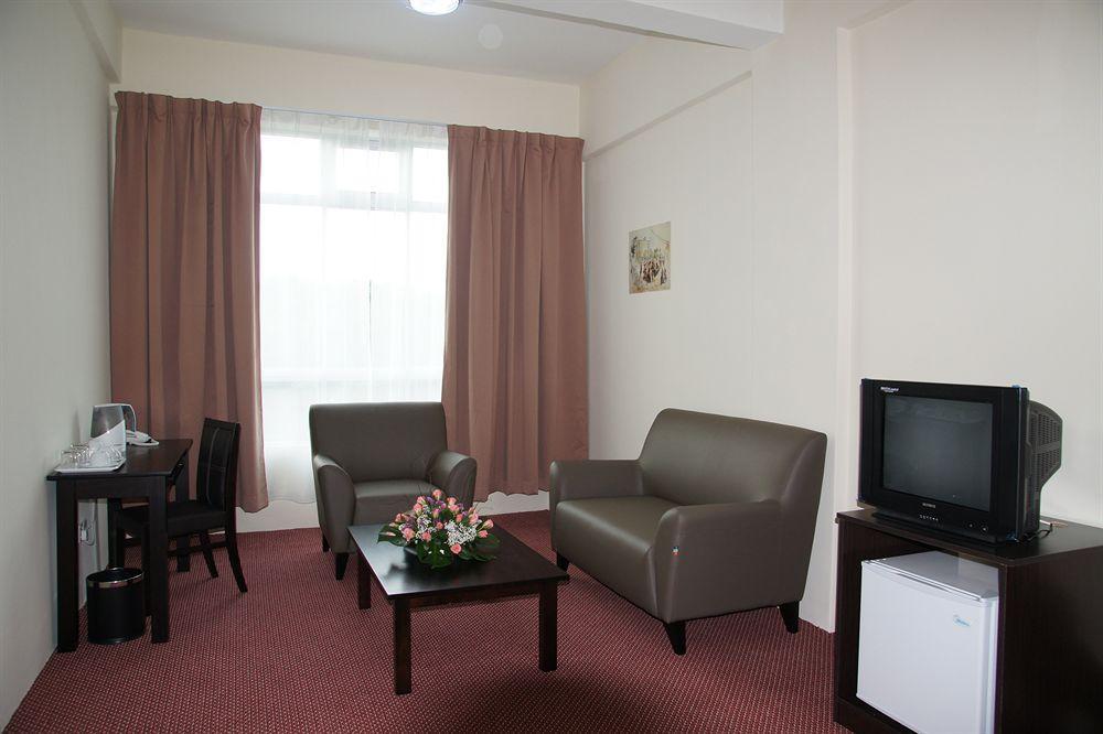 World Youth Hotel Ayer Keroh Εξωτερικό φωτογραφία