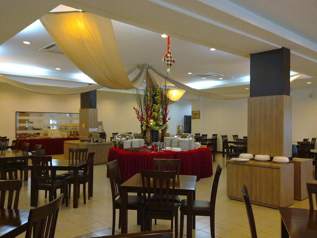 World Youth Hotel Ayer Keroh Εξωτερικό φωτογραφία