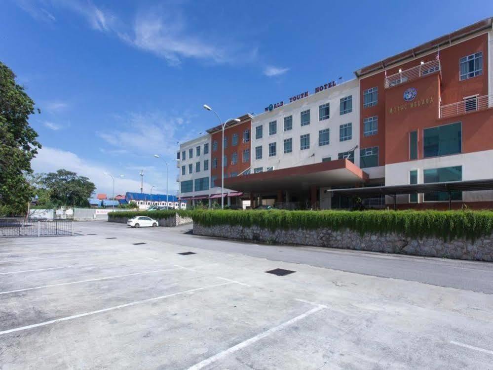 World Youth Hotel Ayer Keroh Εξωτερικό φωτογραφία